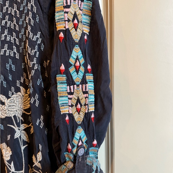 Anthropologie Black Embroidered Tunic XL - Picture 3 of 12